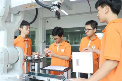 確認過眼神,這不是別人家的實訓室!珠海市創沃中等職業學校教學設施真給力!